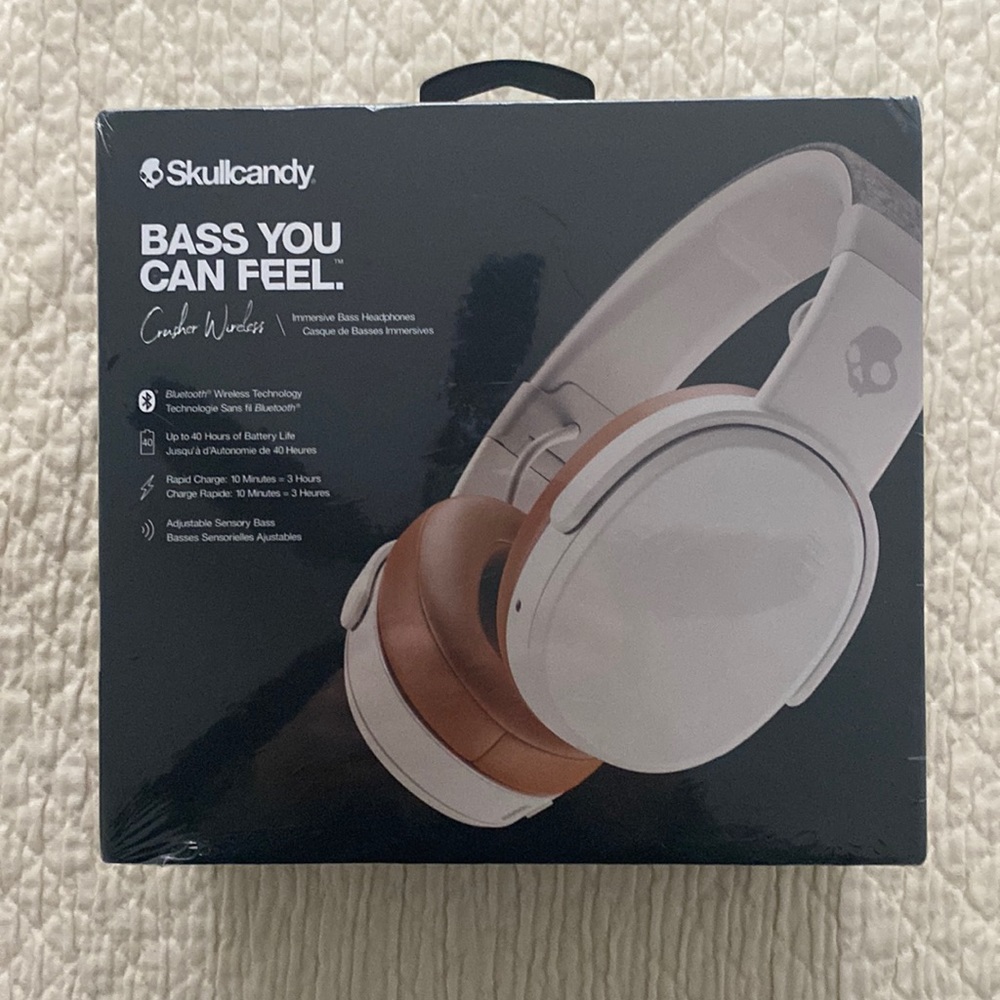 NEW Grey / Tan Skullcandy Crusher Wireless Over Ear Headphones
